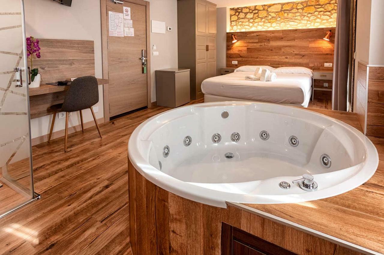 Hotel Gastronomico Torre De Galizano Bagian luar foto